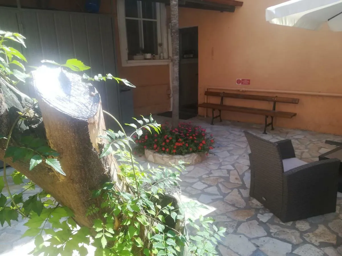 **  Hotel La Tavernetta Varraze Italien